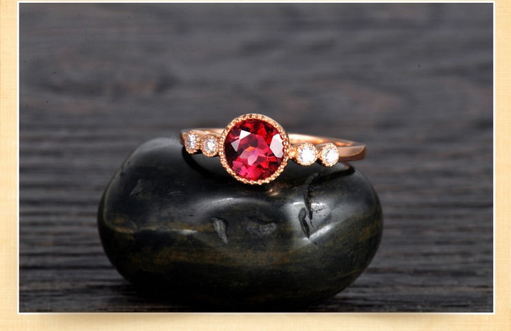 1 Carat Ruby and Moissanite Diamond Antique Engagement Ring in Gold