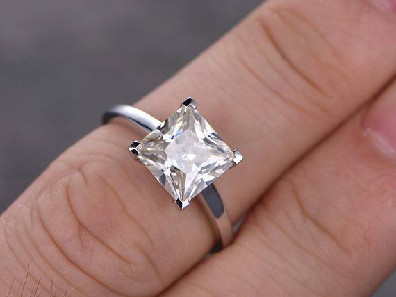 1 Carat Solitaire Moissanite Wedding Ring for her