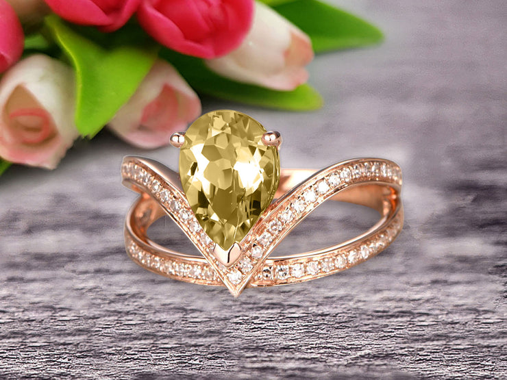 Pear Shape 1.50 Carat Champagne Diamond Moissanite Engagement Ring Wedding Ring Anniversary Ring On 10k Rose Gold Curved V Split Shank Band Glaring Staggering Ring