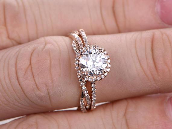 Art deco 1.50 Carat Halo Moissanite & Diamond Wedding Ring Set in Rose Gold
