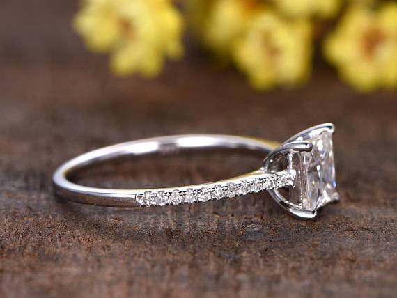Prinncess Cut 1.25 Carat Moissanite and Diamond Solitaire Ring in White Gold
