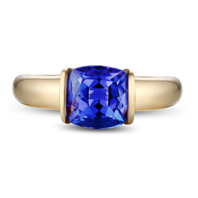 Beautiful 1 Carat cushion cut Blue Sapphire Solitaire Engagement Ring in Yellow Gold