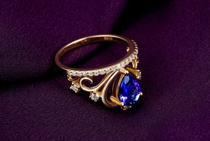 Unique 1 Carat pear cut Sapphire and Moissanite Diamond Crown shape Engagement Ring for Her